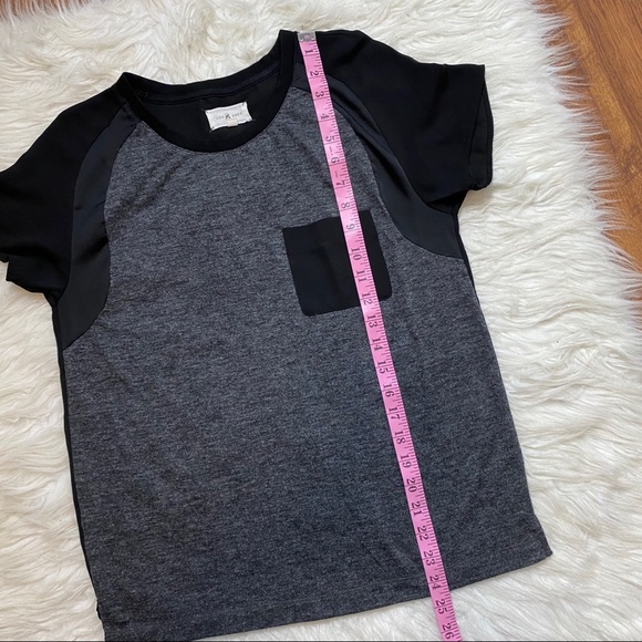 🔥SOLD🔥 Lou & Grey Sheer Sleeve T-Shirt Gray Black XS - Picture 16 of 16